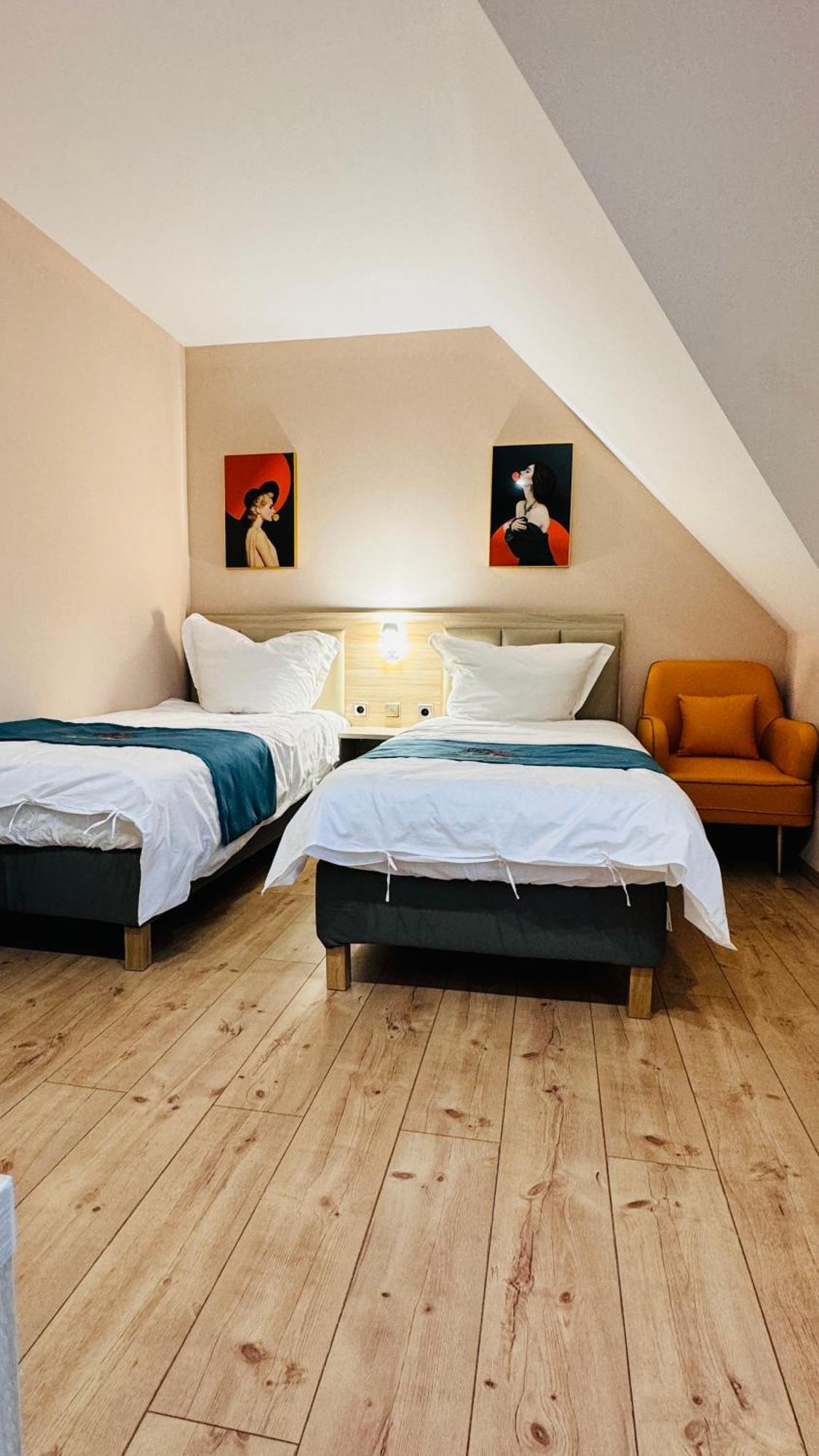 Hotel Libers Lauterbach  Ngoại thất bức ảnh