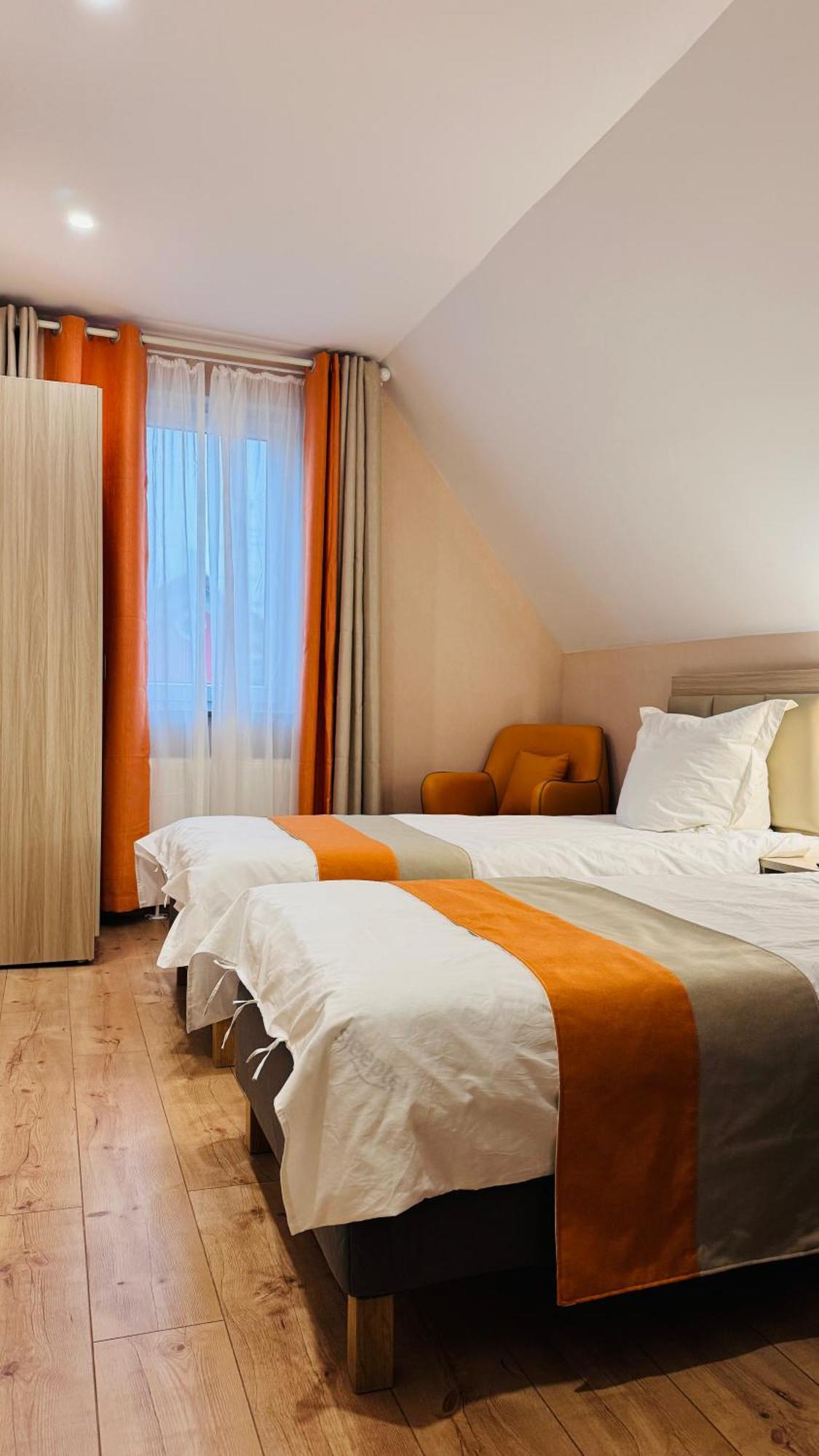 Hotel Libers Lauterbach  Ngoại thất bức ảnh